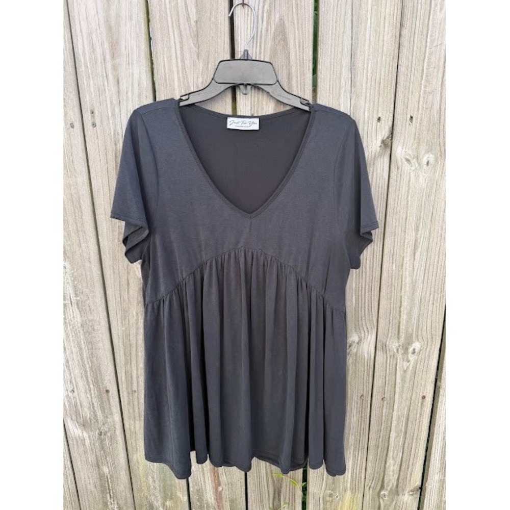 Boho Just For You Babydoll Top Women Medium Charcoal Grey V-Neck Empire Waist